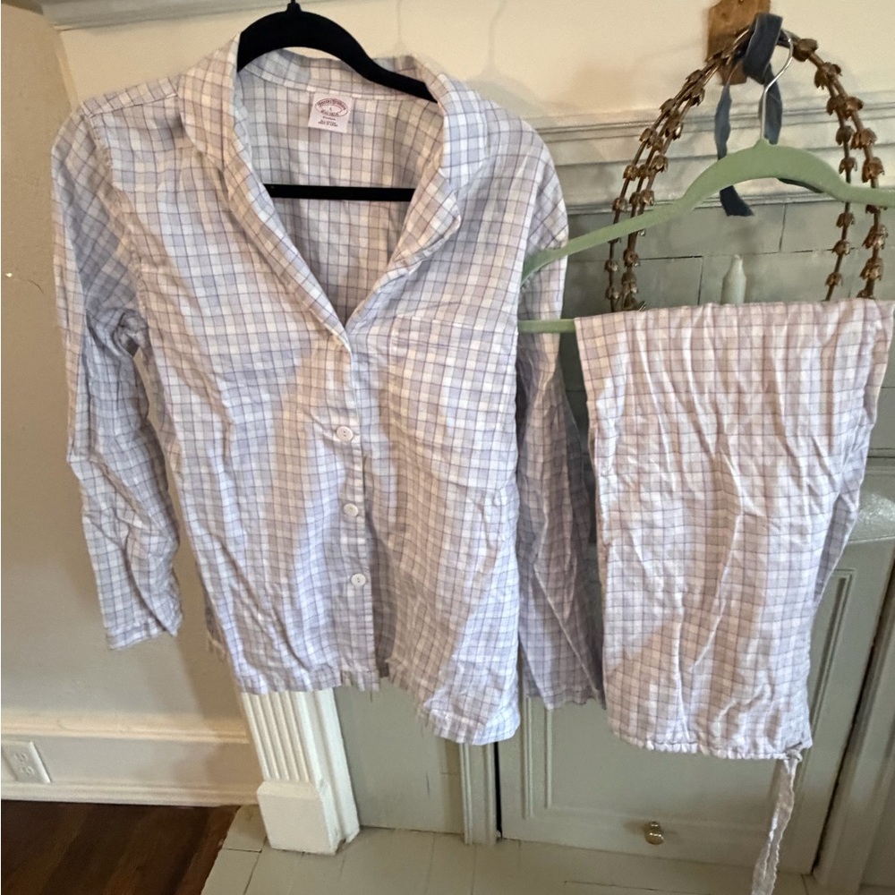 Brooks Brothers Plaid Button-Up Pajama Set - bottoms with flexible tied waist. L